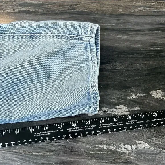 Hollister Curvy High-Rise Mom Jean 15R or 32x27 Light Wash Capri Stone Wash - Picture 12 of 15